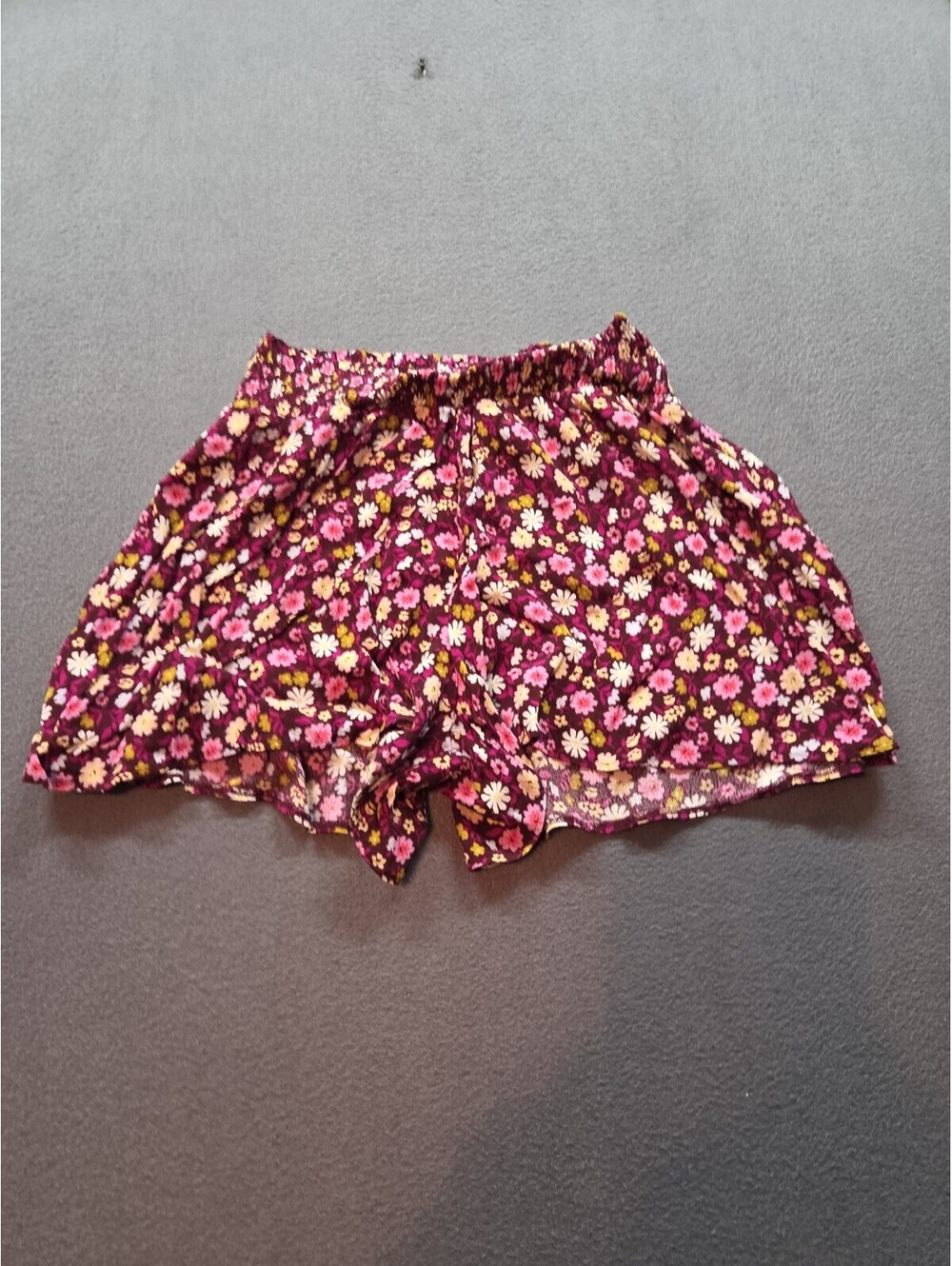 women's/juniors burgundy floral shorts by Victoria Secrets size XS